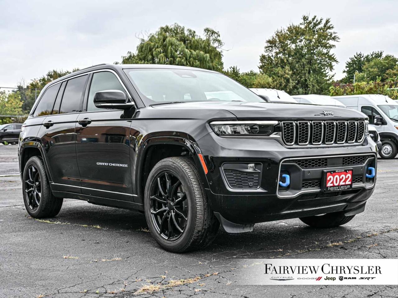 2022 Jeep Grand Cherokee 4xe Overland PANO ROOF   BLIND SPOT   CARPLAY   HEATED Photo