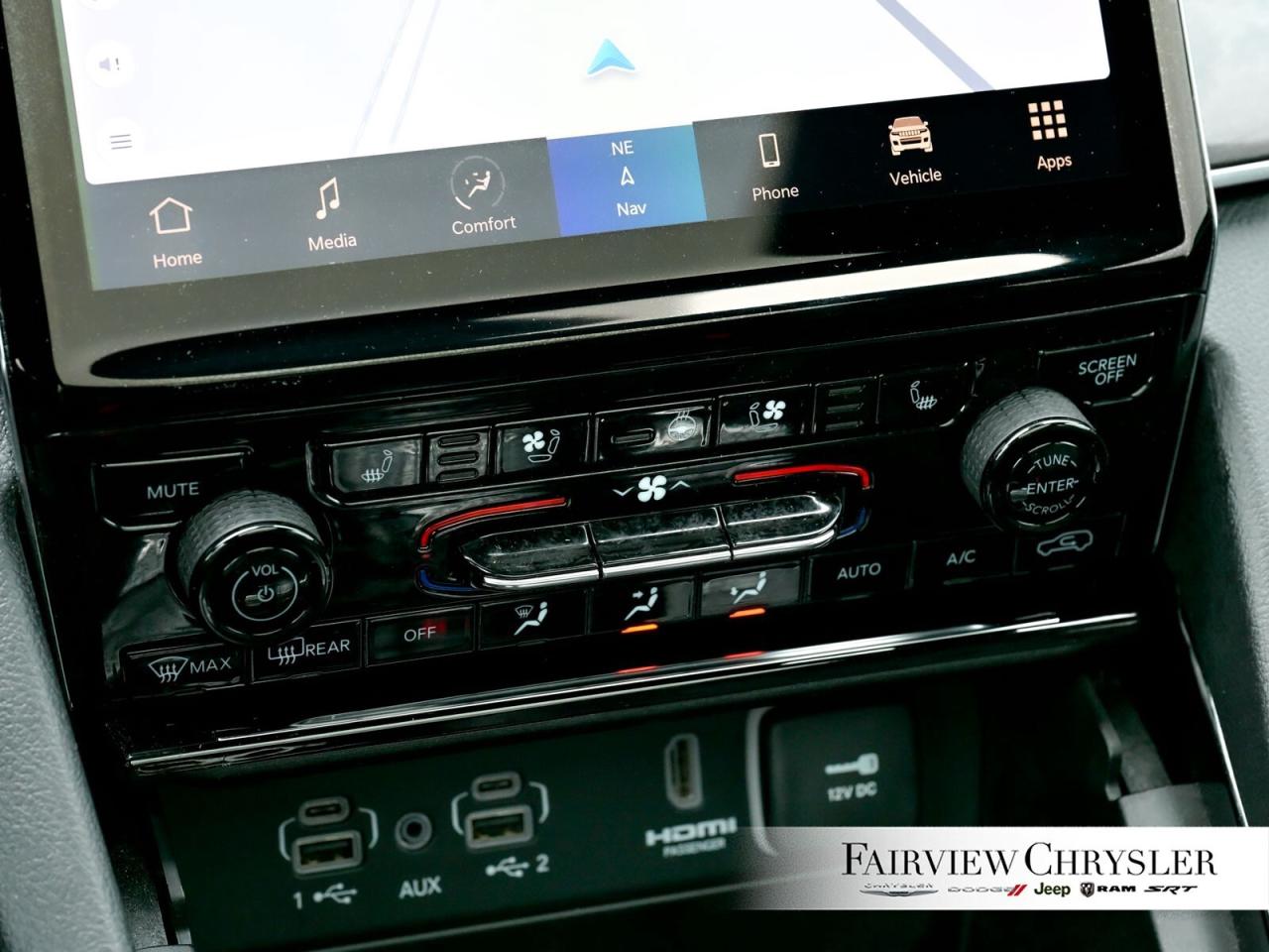 2022 Jeep Grand Cherokee 4xe Overland PANO ROOF   BLIND SPOT   CARPLAY   HEATED Photo