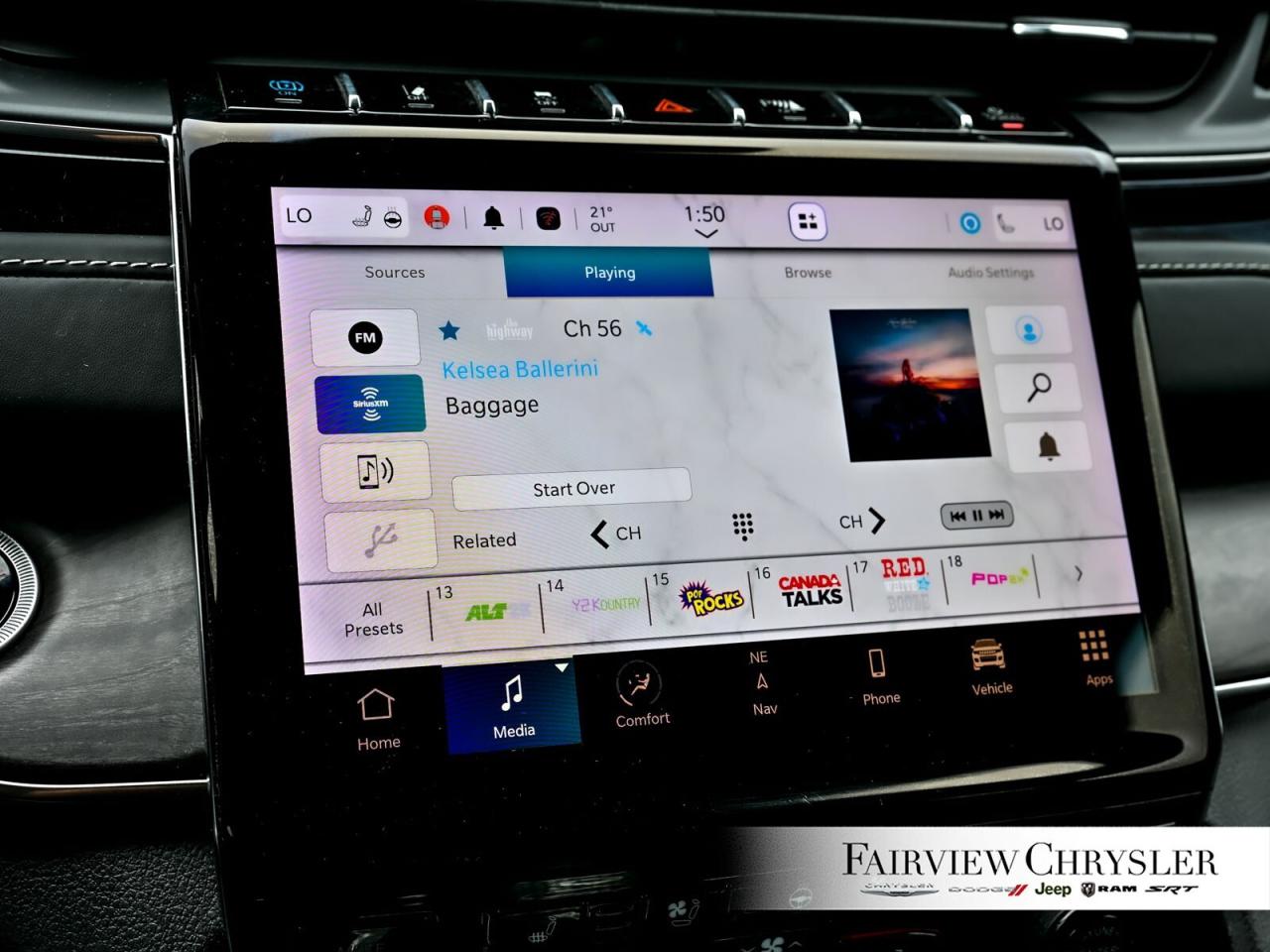 2022 Jeep Grand Cherokee 4xe Overland PANO ROOF   BLIND SPOT   CARPLAY   HEATED Photo