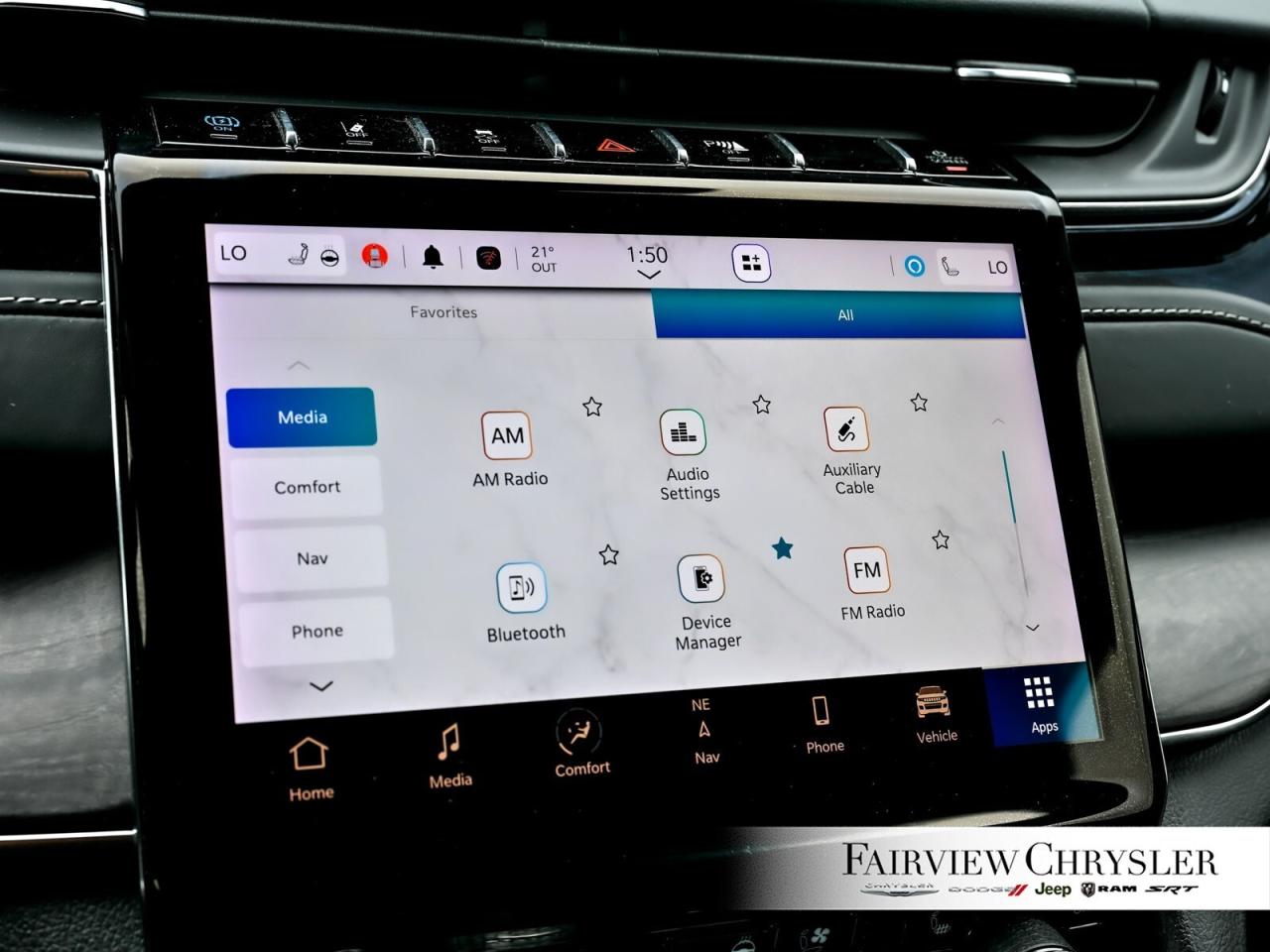 2022 Jeep Grand Cherokee 4xe Overland PANO ROOF   BLIND SPOT   CARPLAY   HEATED Photo