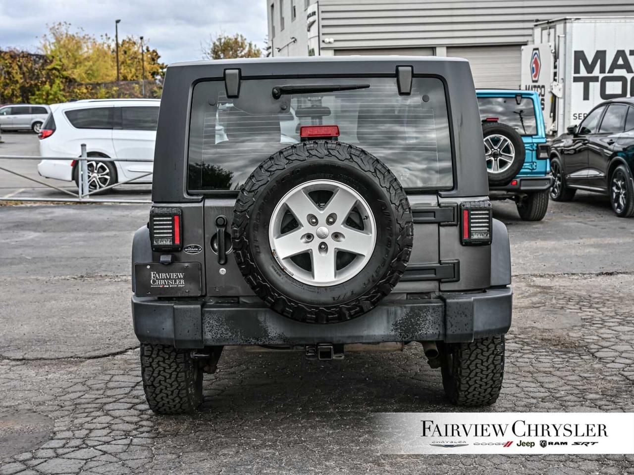 2018 Jeep Wrangler Sport A/C   AUTO   17 WHEELS   CLEAN CARFAX   BLUE Photo