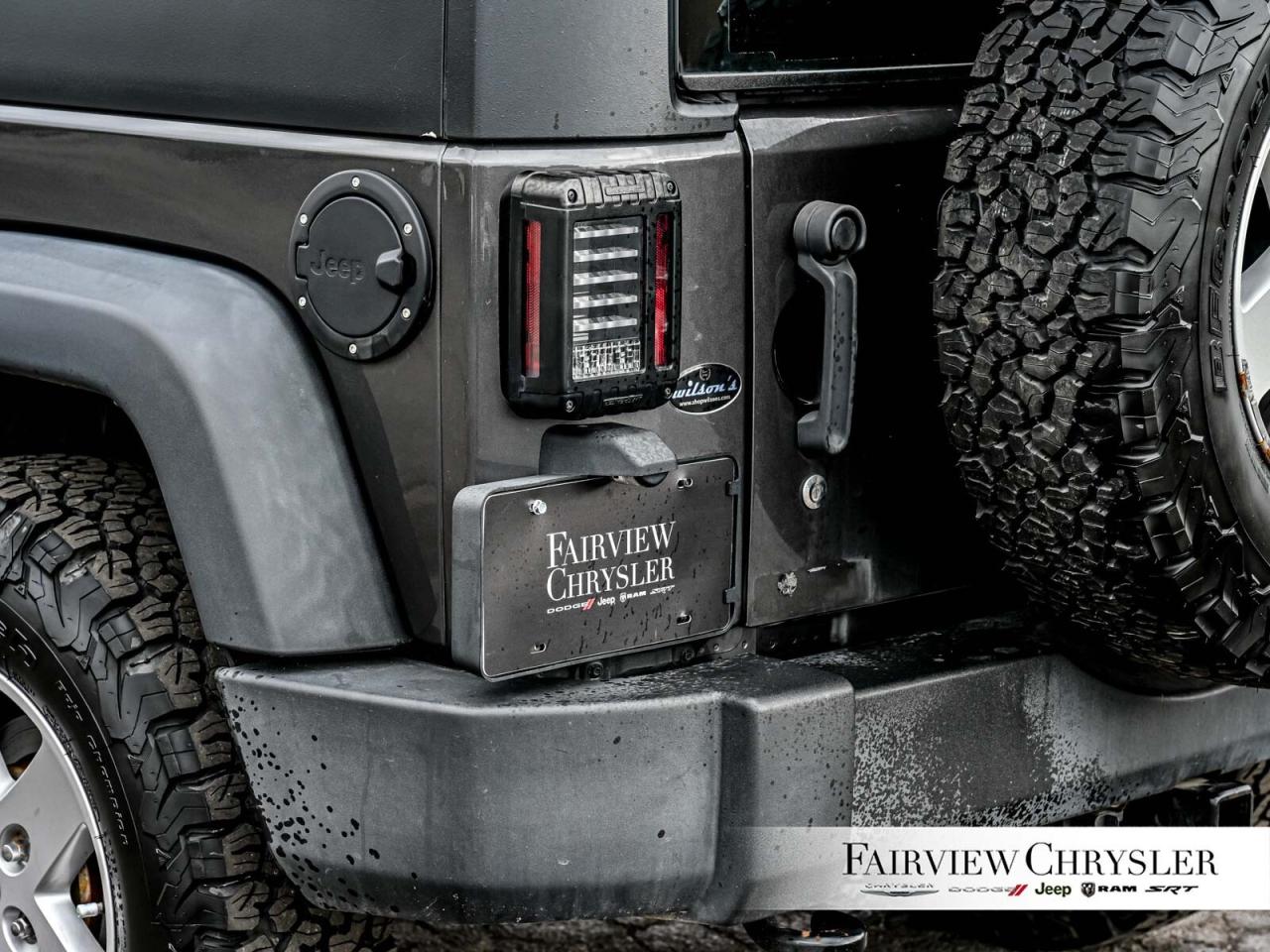 2018 Jeep Wrangler Sport A/C   AUTO   17 WHEELS   CLEAN CARFAX   BLUE Photo