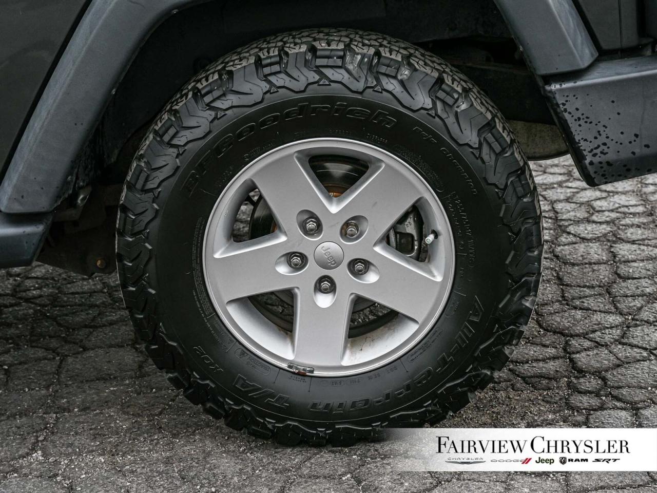 2018 Jeep Wrangler Sport A/C   AUTO   17 WHEELS   CLEAN CARFAX   BLUE Photo