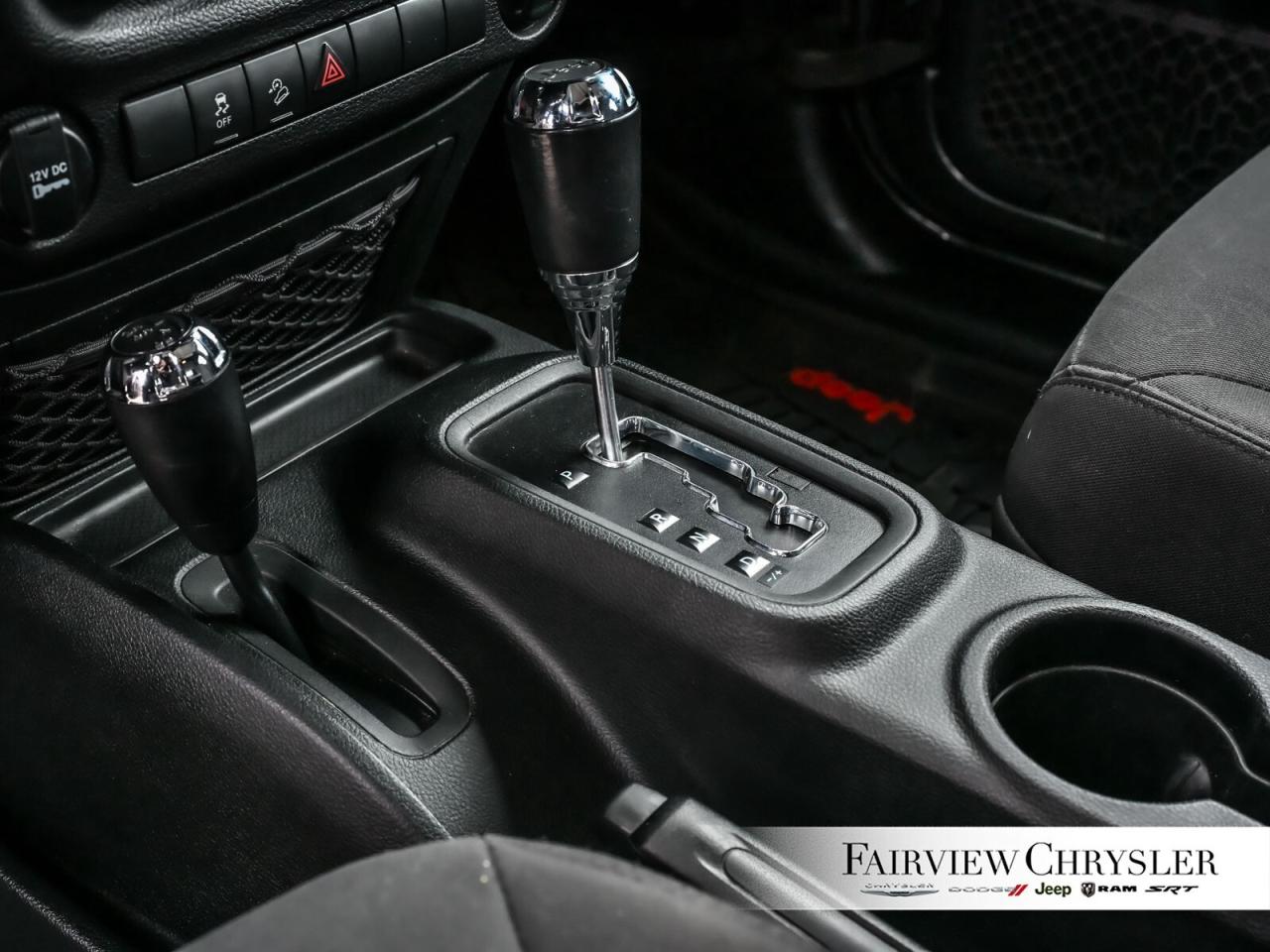 2018 Jeep Wrangler Sport A/C   AUTO   17 WHEELS   CLEAN CARFAX   BLUE Photo