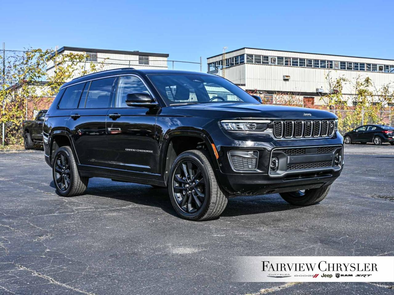 2023 Jeep Grand Cherokee L Overland PANO ROOF   BLIND SPOT   CARPLAY   AIR SU Photo