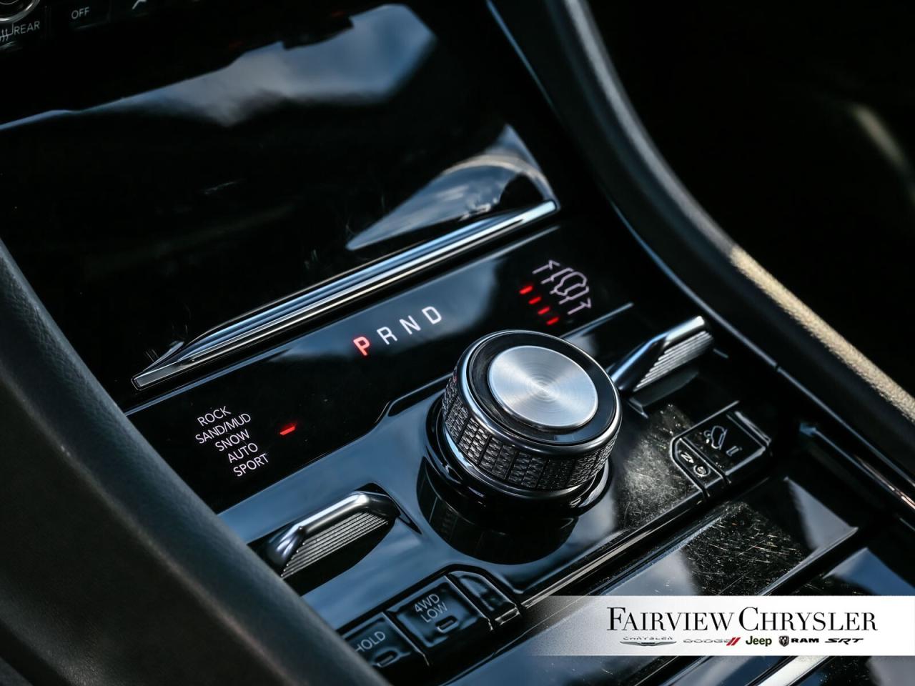 2023 Jeep Grand Cherokee L Overland PANO ROOF   BLIND SPOT   CARPLAY   AIR SU Photo