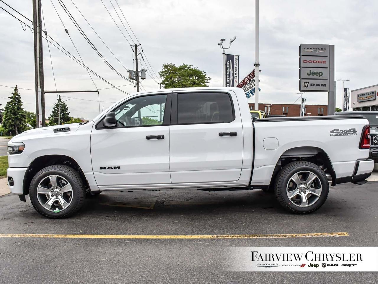 2025 RAM 1500 Tradesman SPORT PKG   3.92 REAR AXLE   TONNEAU COV Photo2