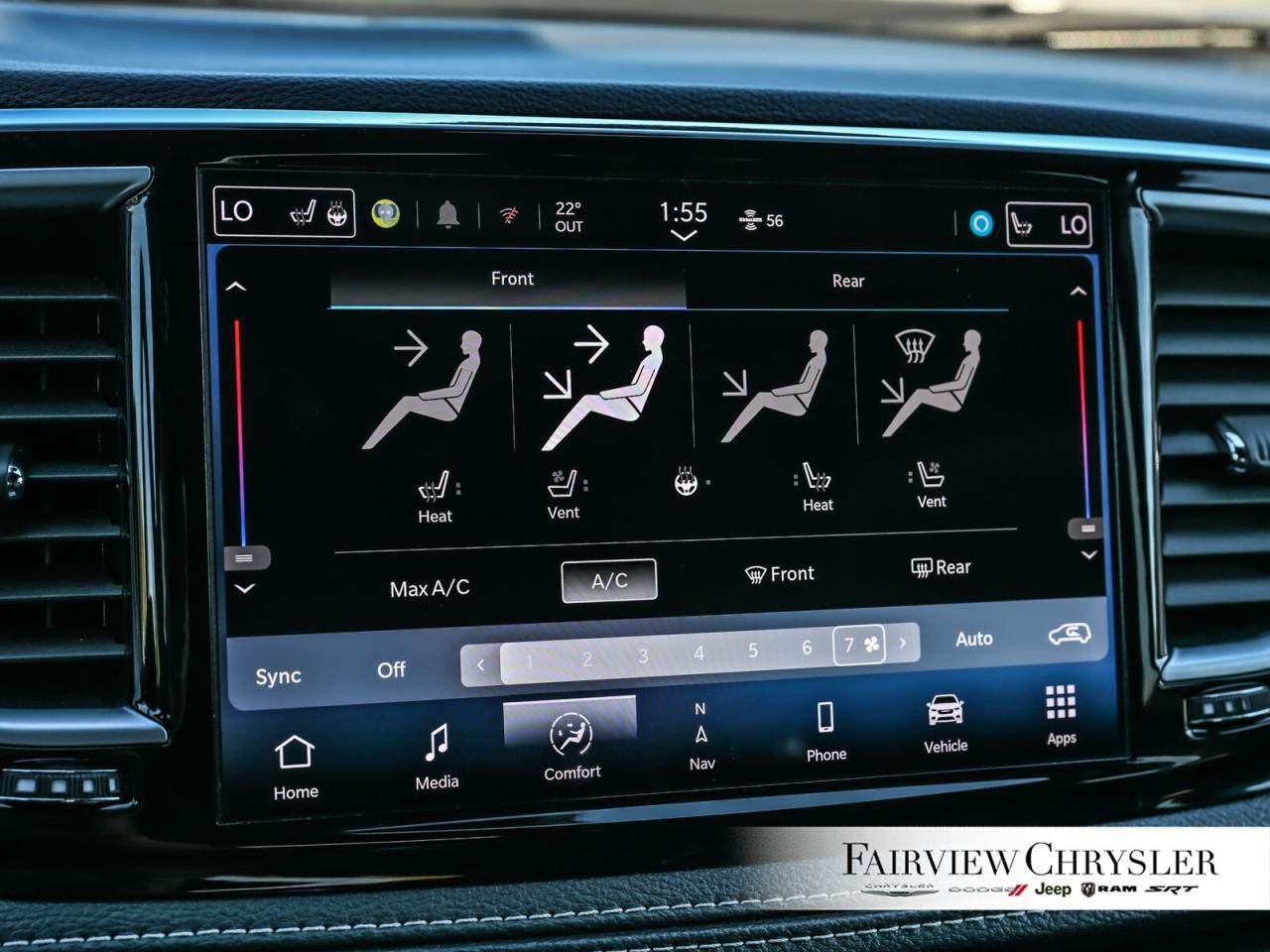 2024 Chrysler Pacifica Limited   S APPEARANCE   PANO ROOF   LEATHER   NAV Photo