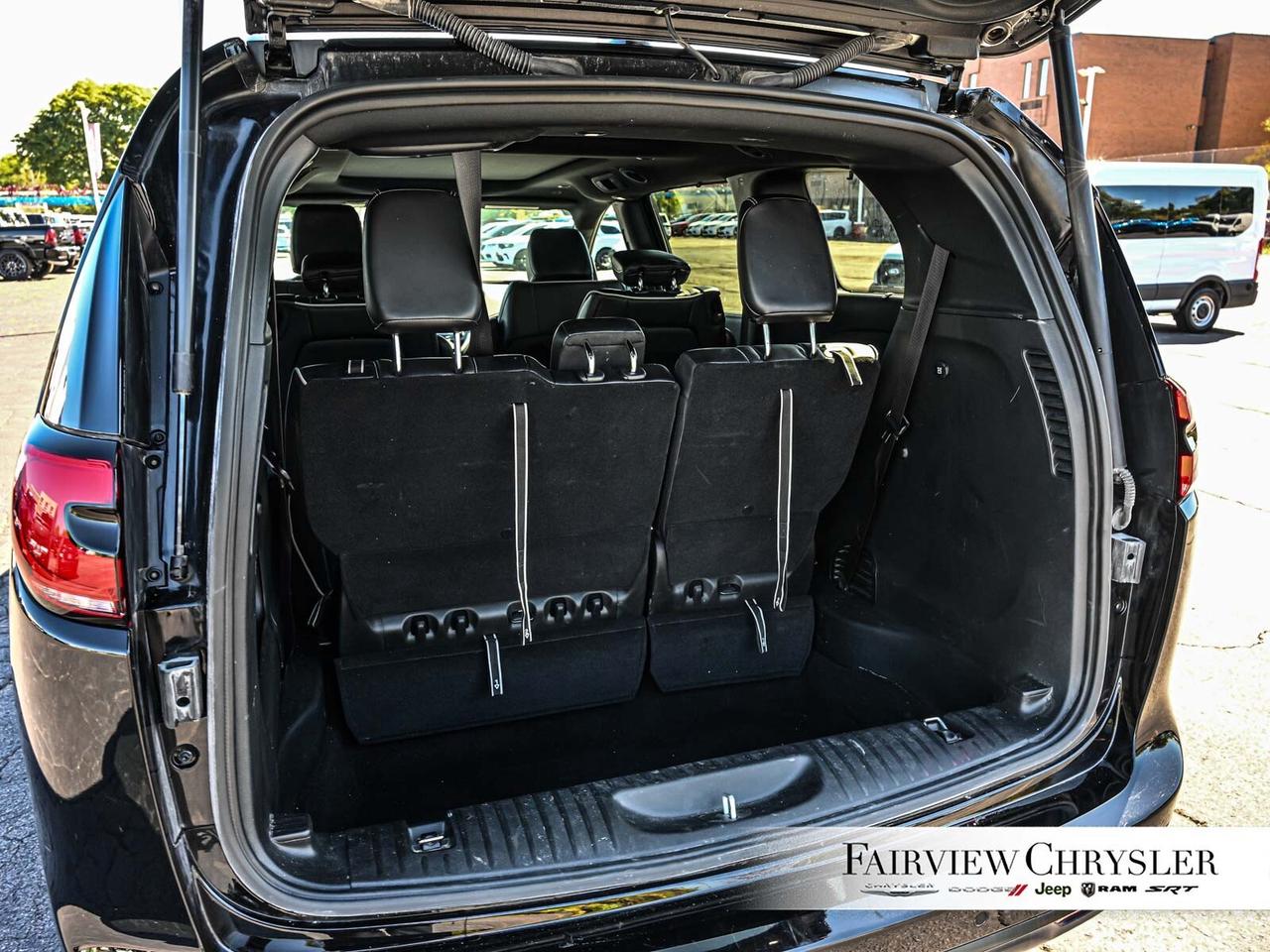 2024 Chrysler Pacifica Limited   S APPEARANCE   PANO ROOF   LEATHER   NAV Photo