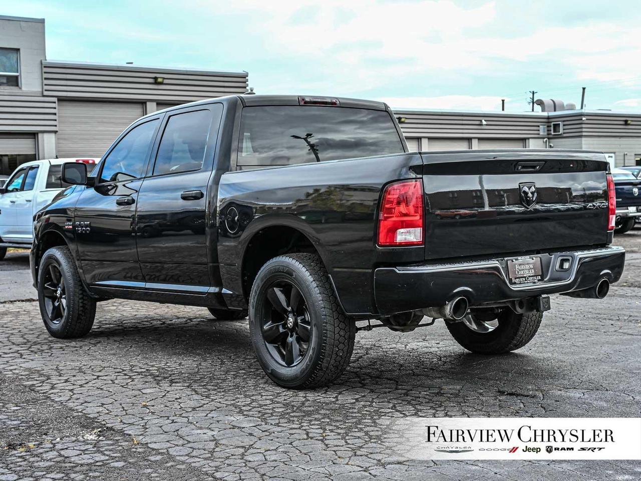 2018 RAM 1500 ST BLACK EXPRESS   BACK UP   20 RIMS   BLUETOOTH Photo3