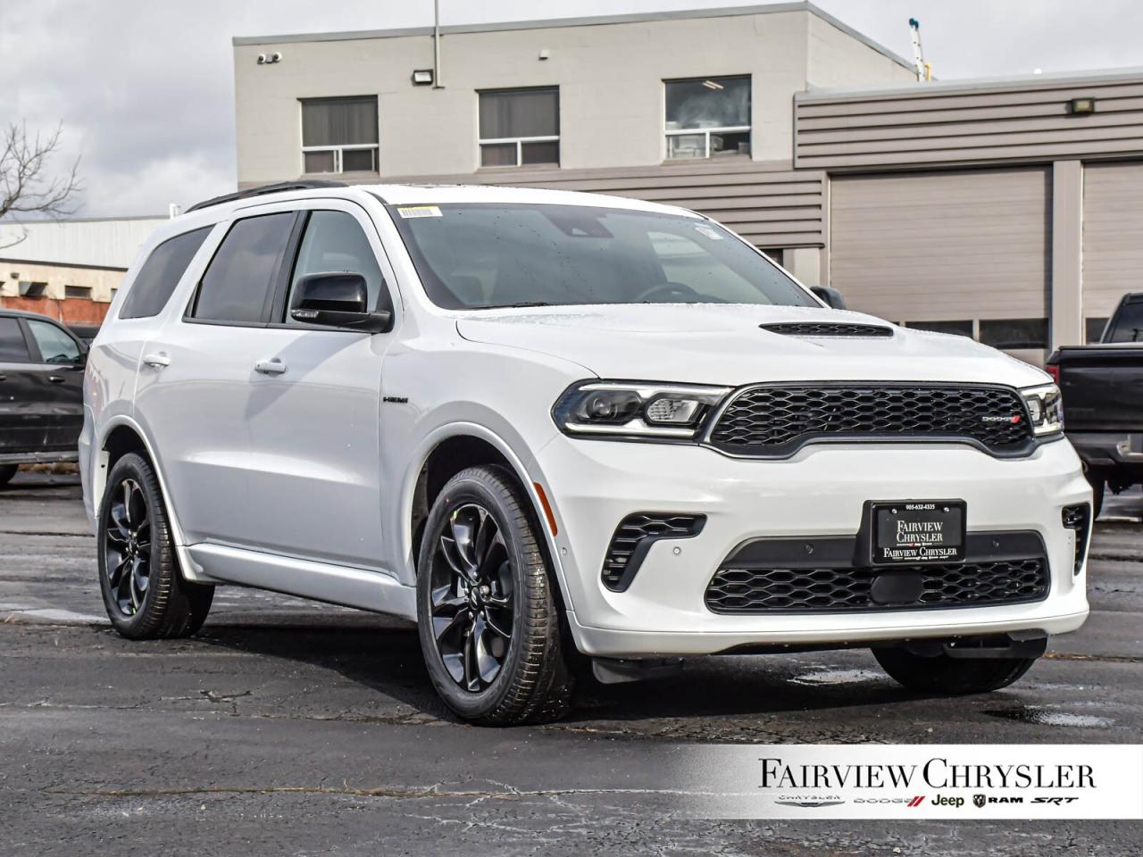 2025 Dodge Durango R/T SUNROOF   NAV   LEATHER   BLACK TOP   CAPTAINS Photo