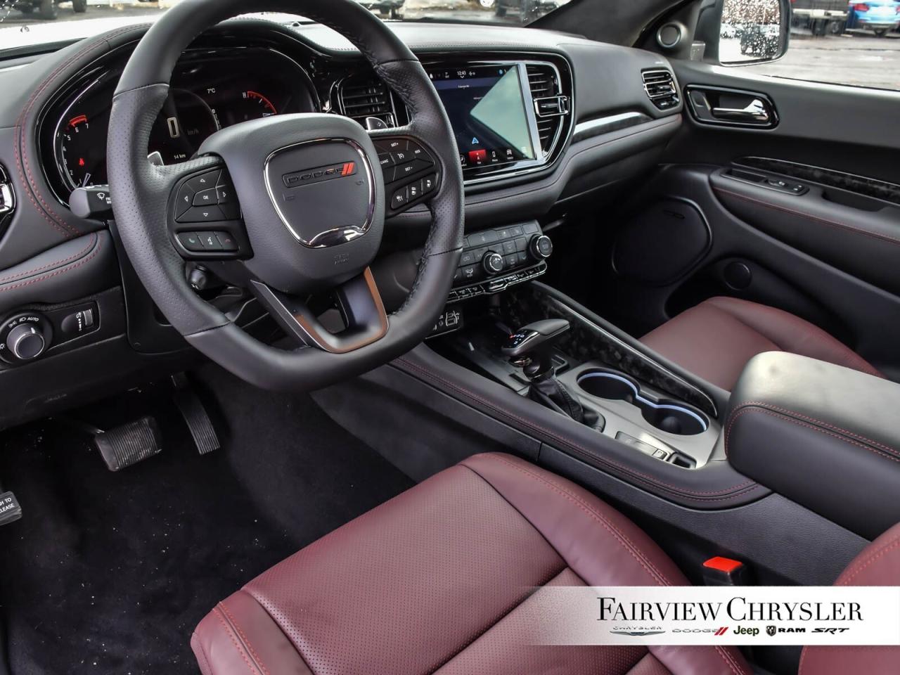 2025 Dodge Durango R/T SUNROOF   NAV   LEATHER   BLACK TOP   CAPTAINS Photo