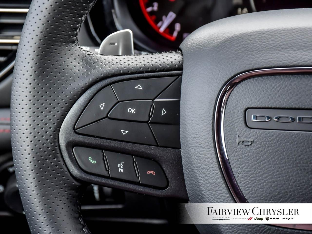 2025 Dodge Durango R/T SUNROOF   NAV   LEATHER   BLACK TOP   CAPTAINS Photo