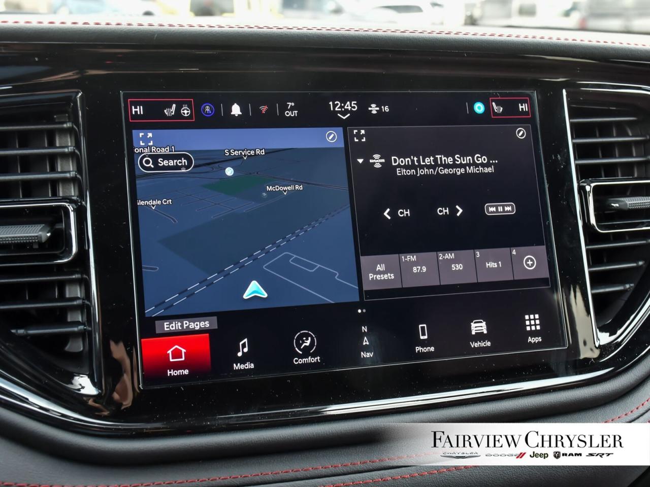 2025 Dodge Durango R/T SUNROOF   NAV   LEATHER   BLACK TOP   CAPTAINS Photo