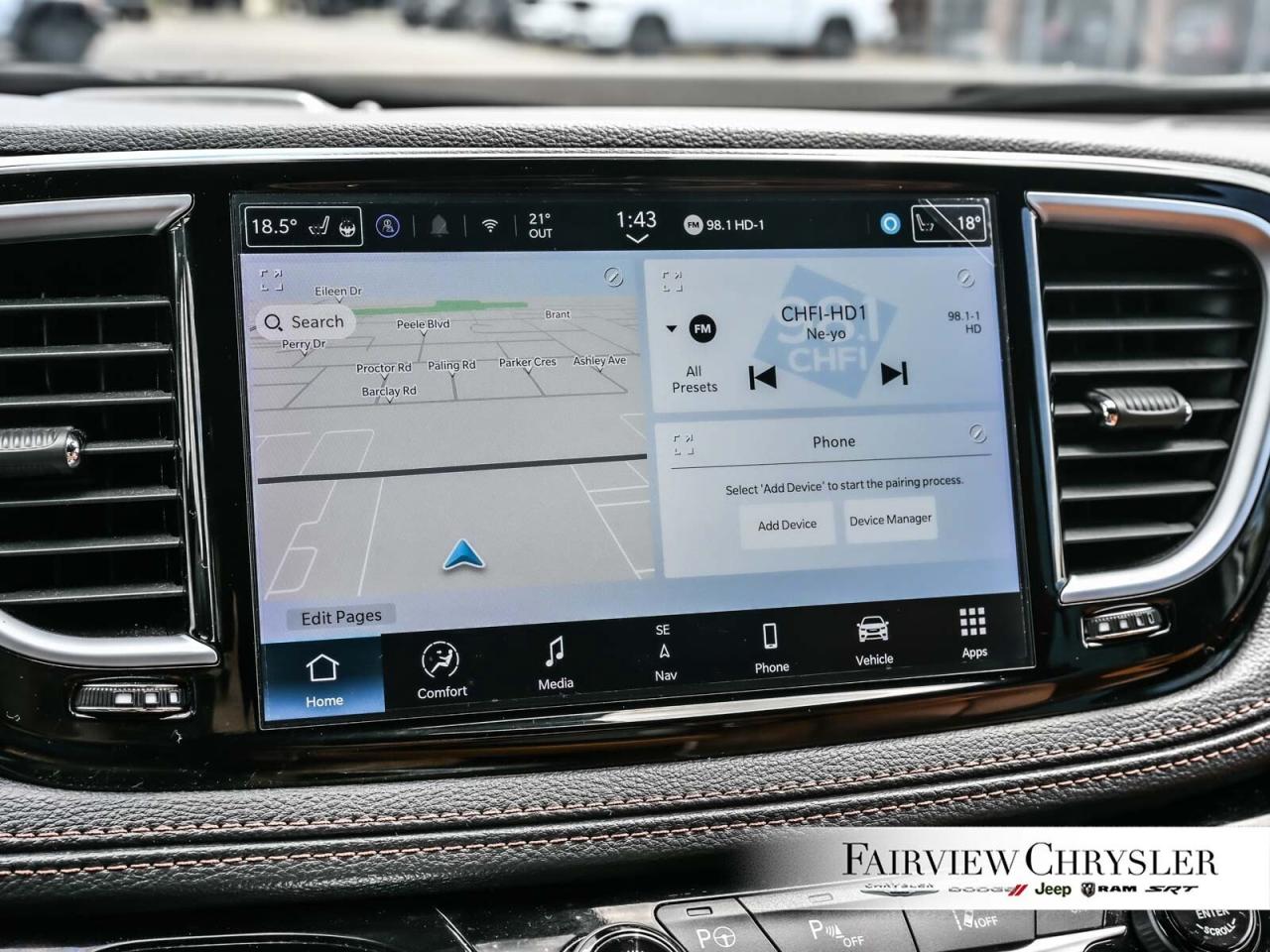 2024 Chrysler Pacifica Hybrid Pinnacle PANO ROOF   BLURAY   DVD   BLIND SPOT   C Photo