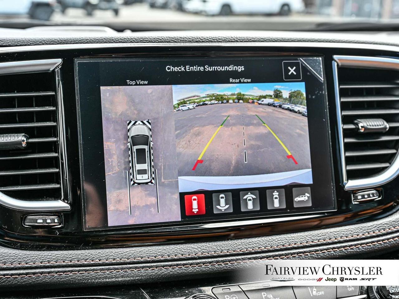 2024 Chrysler Pacifica Hybrid Pinnacle PANO ROOF   BLURAY   DVD   BLIND SPOT   C Photo