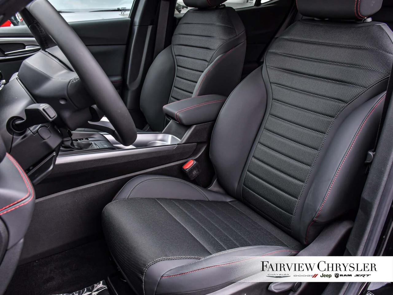 2023 Dodge Hornet GT HEATED SEATS   HEATED STEERING WHEEL   TECH PKG Photo