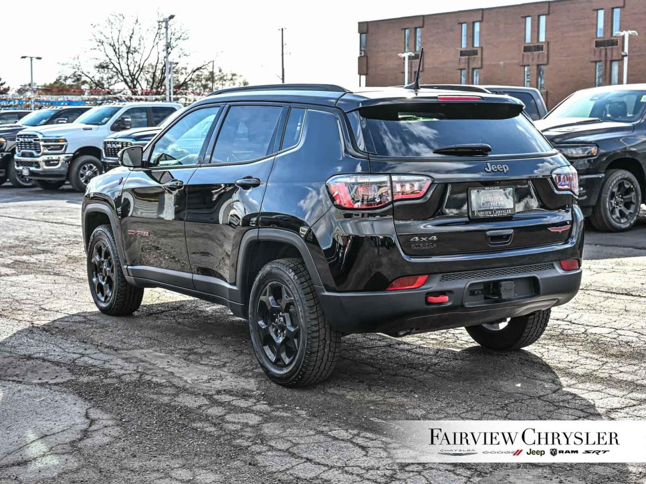 2023 Jeep Compass Trailhawk PANO ROOF   ALPINE SOUND   NAV   10.1 TO Photo