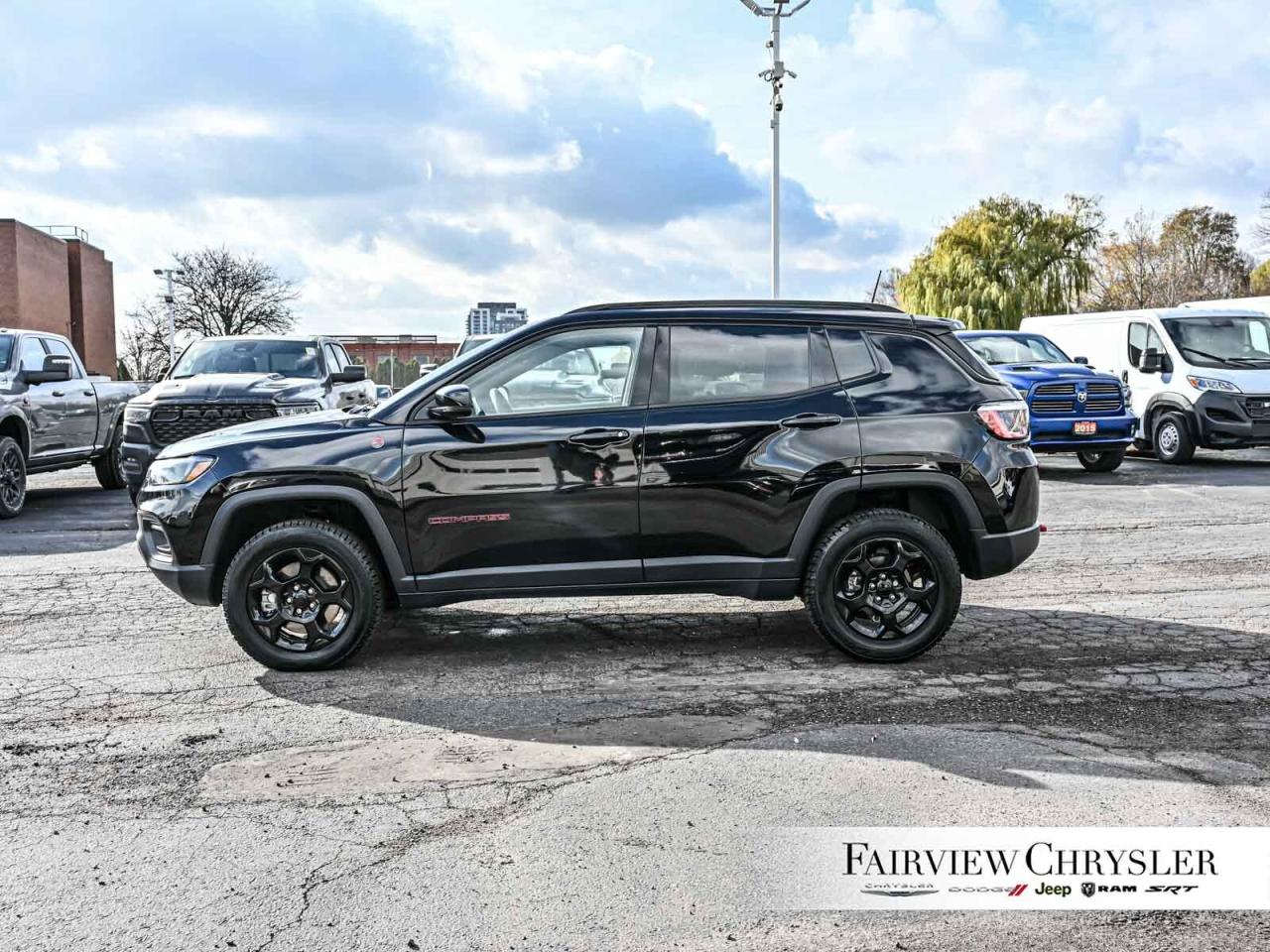 2023 Jeep Compass Trailhawk PANO ROOF   ALPINE SOUND   NAV   10.1 TO Photo