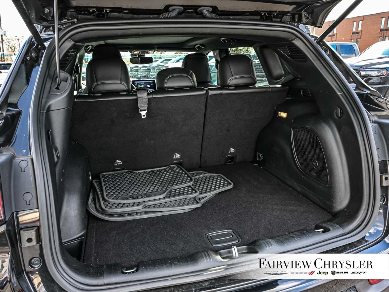 2023 Jeep Compass Trailhawk PANO ROOF   ALPINE SOUND   NAV   10.1 TO Photo