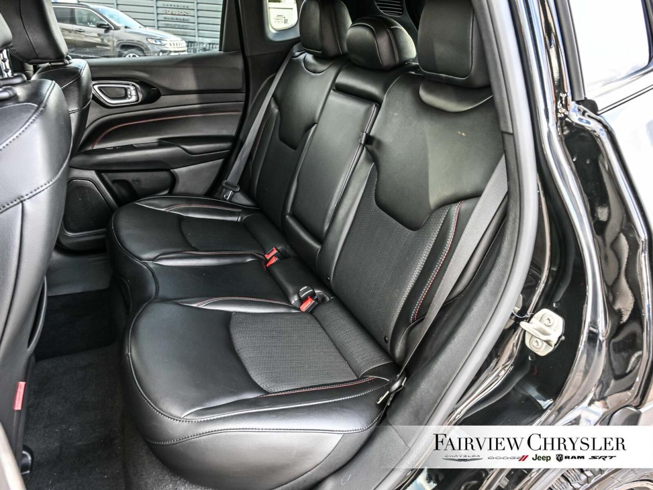 2023 Jeep Compass Trailhawk PANO ROOF   ALPINE SOUND   NAV   10.1 TO Photo