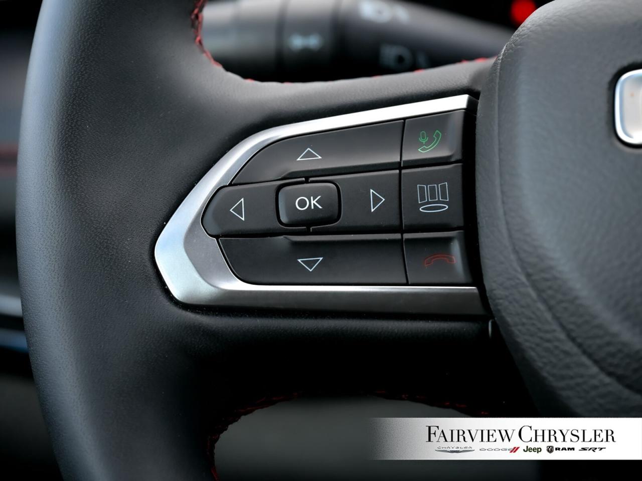 2023 Jeep Compass Trailhawk PANO ROOF   ALPINE SOUND   NAV   10.1 TO Photo