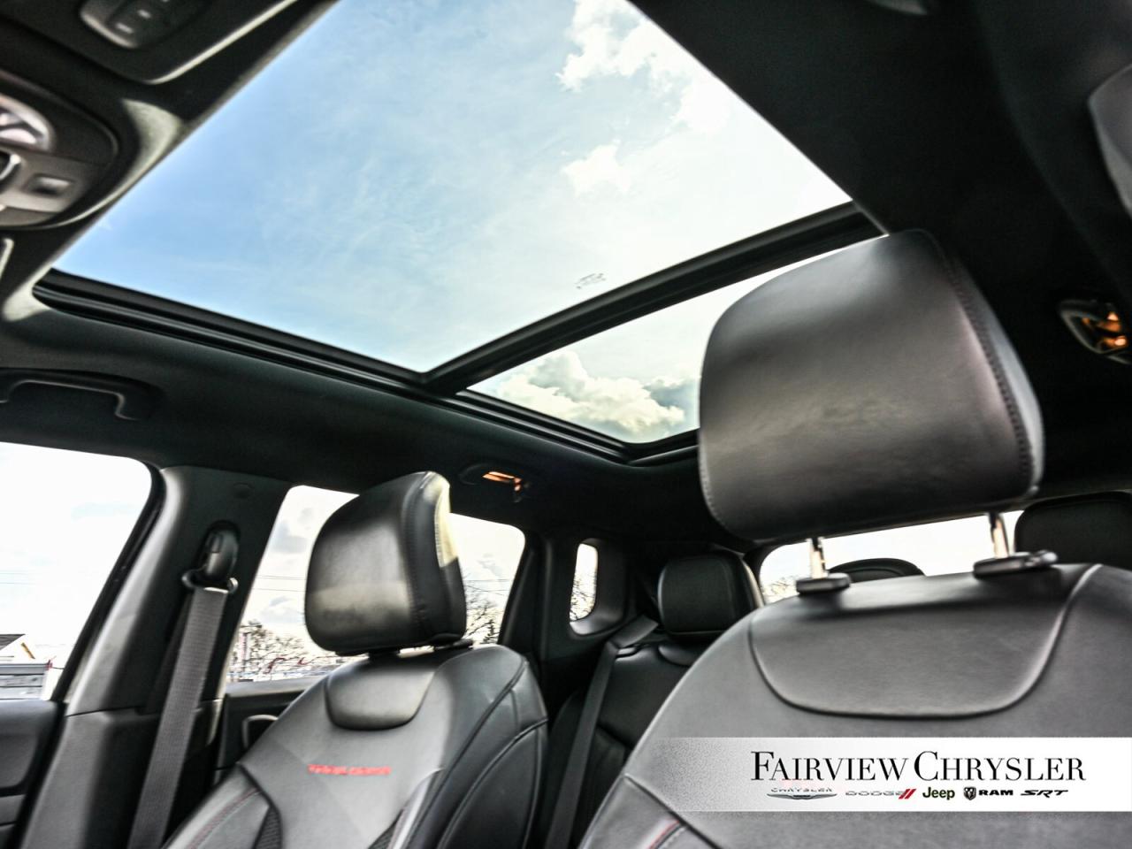 2023 Jeep Compass Trailhawk PANO ROOF   ALPINE SOUND   NAV   10.1 TO Photo