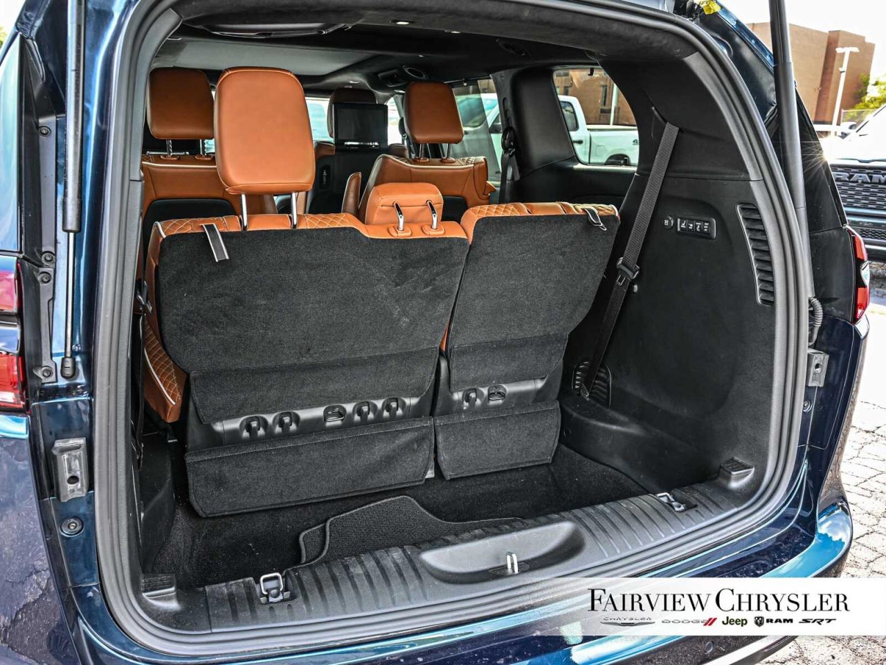 2024 Chrysler Pacifica Pinnacle DVD   PWR DOORS   REMOTE START   CARPLAY Photo