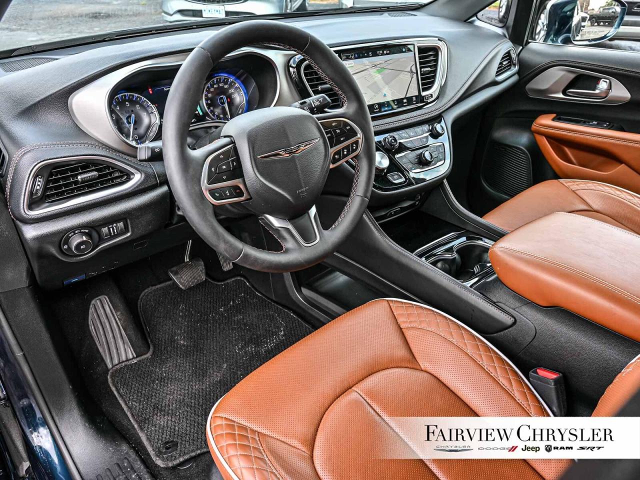 2024 Chrysler Pacifica Pinnacle DVD   PWR DOORS   REMOTE START   CARPLAY Photo