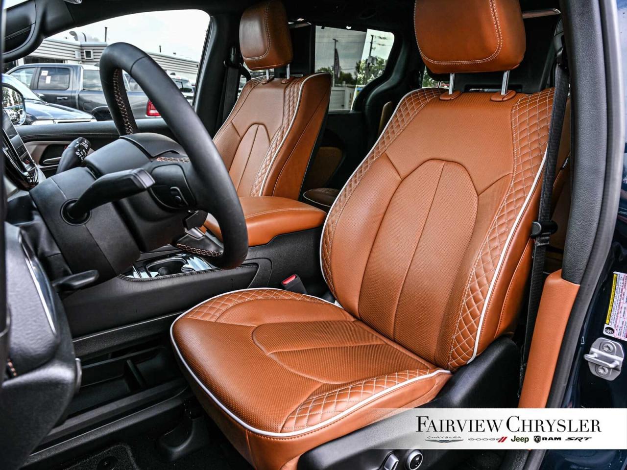 2024 Chrysler Pacifica Pinnacle DVD   PWR DOORS   REMOTE START   CARPLAY Photo