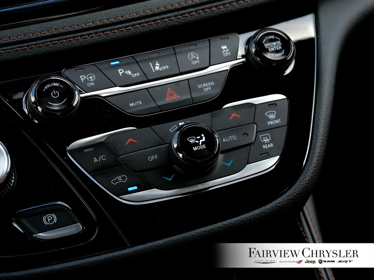 2024 Chrysler Pacifica Pinnacle DVD   PWR DOORS   REMOTE START   CARPLAY Photo