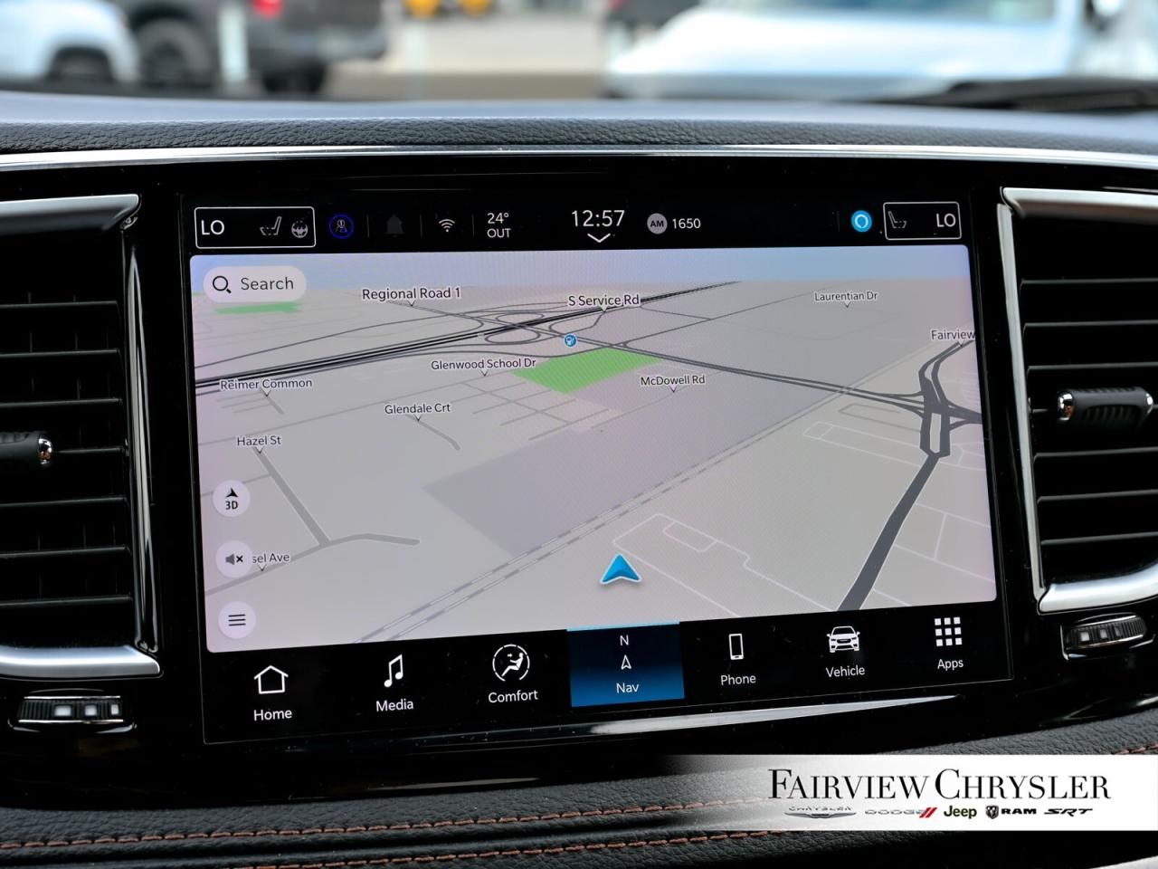 2024 Chrysler Pacifica Pinnacle DVD   PWR DOORS   REMOTE START   CARPLAY Photo