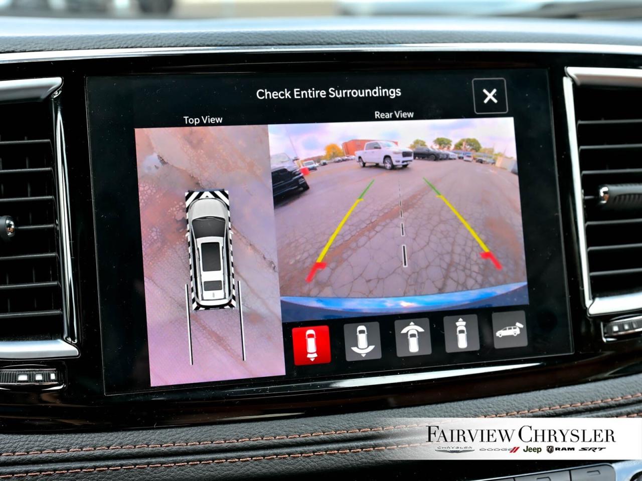 2024 Chrysler Pacifica Pinnacle DVD   PWR DOORS   REMOTE START   CARPLAY Photo