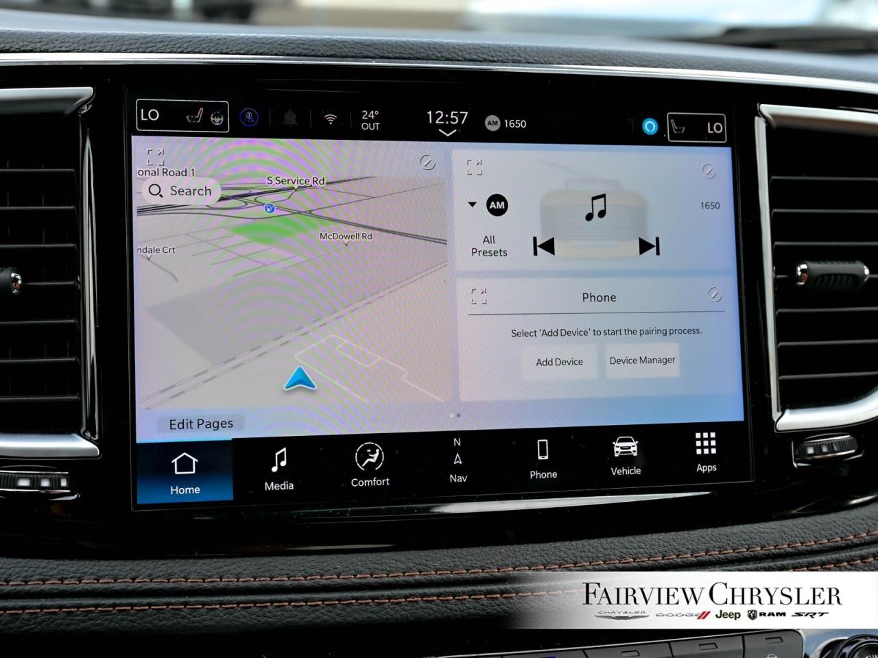 2024 Chrysler Pacifica Pinnacle DVD   PWR DOORS   REMOTE START   CARPLAY Photo