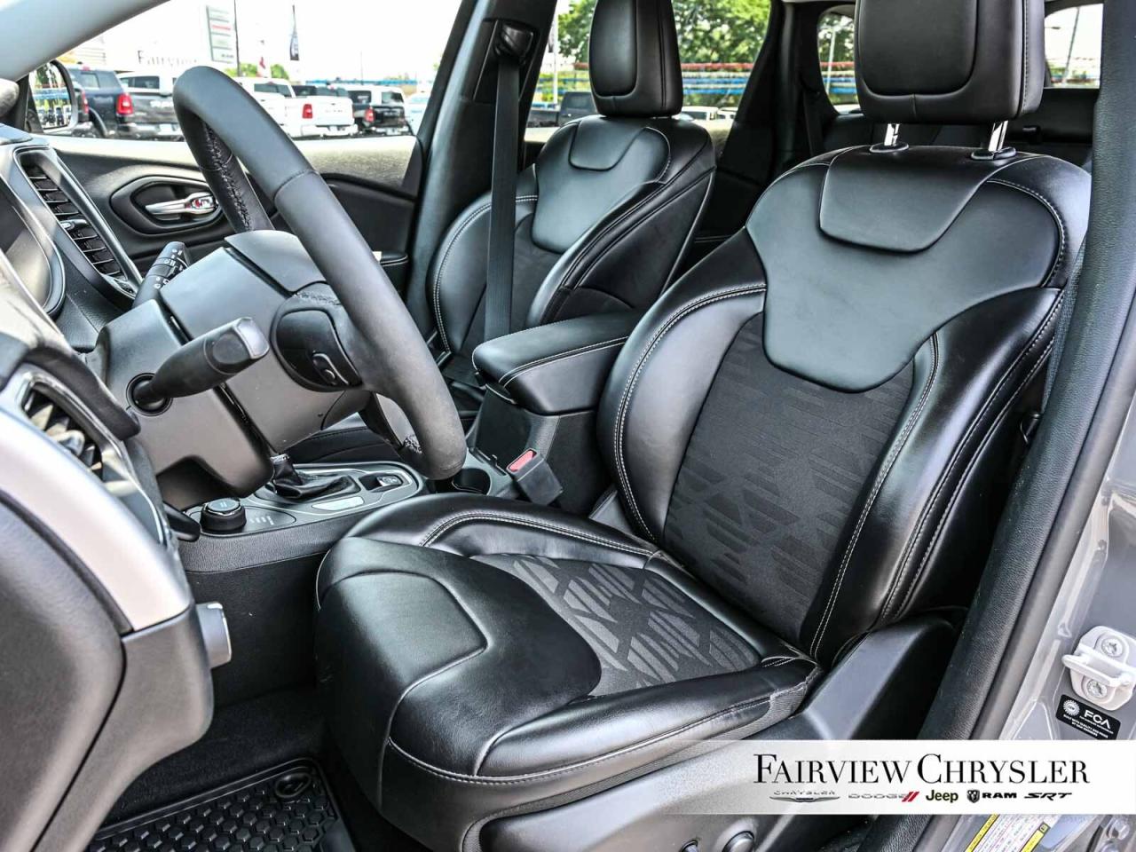 2022 Jeep Cherokee Sport  X   BLIND SPOT   LANE KEEP   CARPLAY   BACK Photo