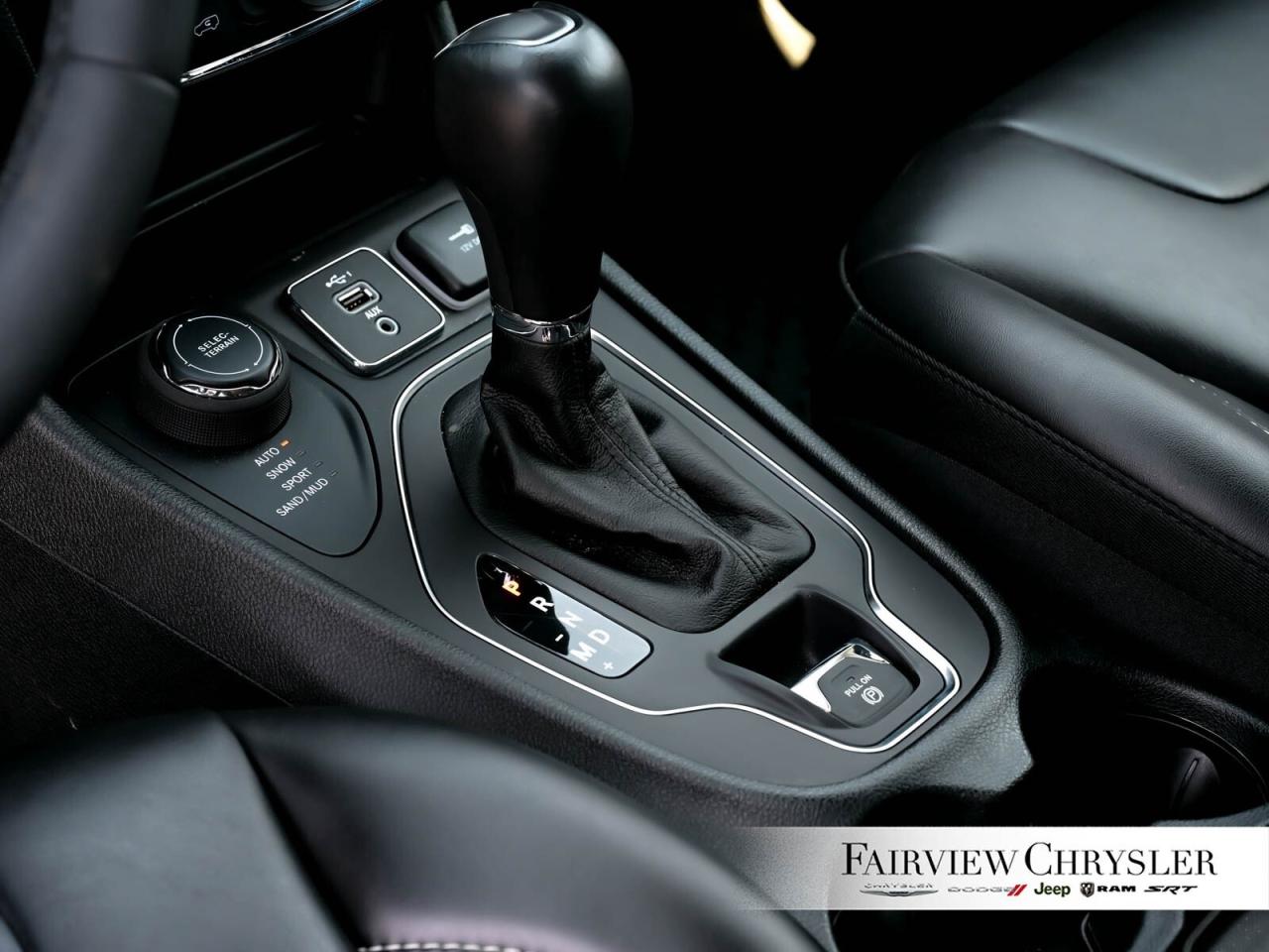 2022 Jeep Cherokee Sport  X   BLIND SPOT   LANE KEEP   CARPLAY   BACK Photo