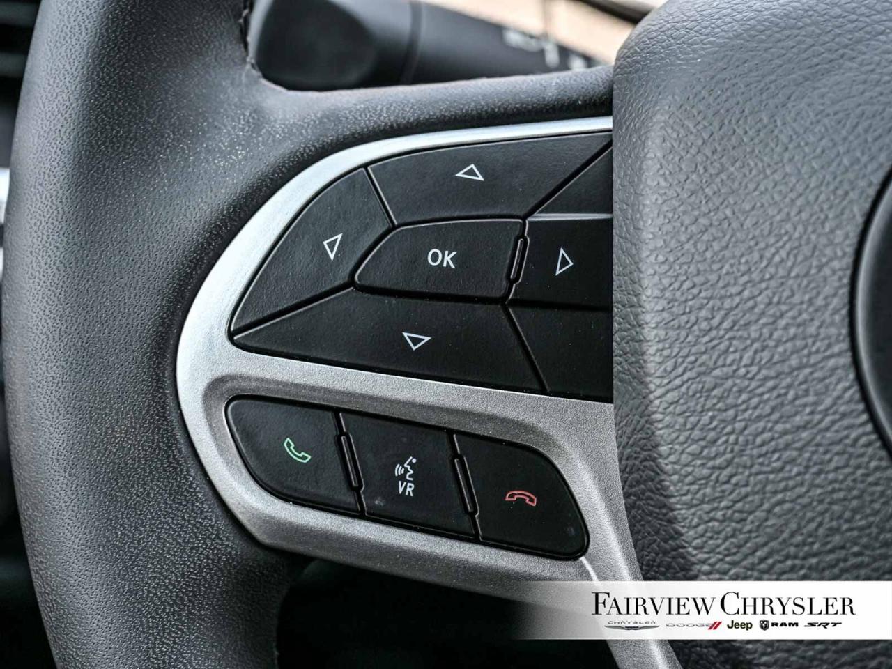 2022 Jeep Cherokee Sport  X   BLIND SPOT   LANE KEEP   CARPLAY   BACK Photo