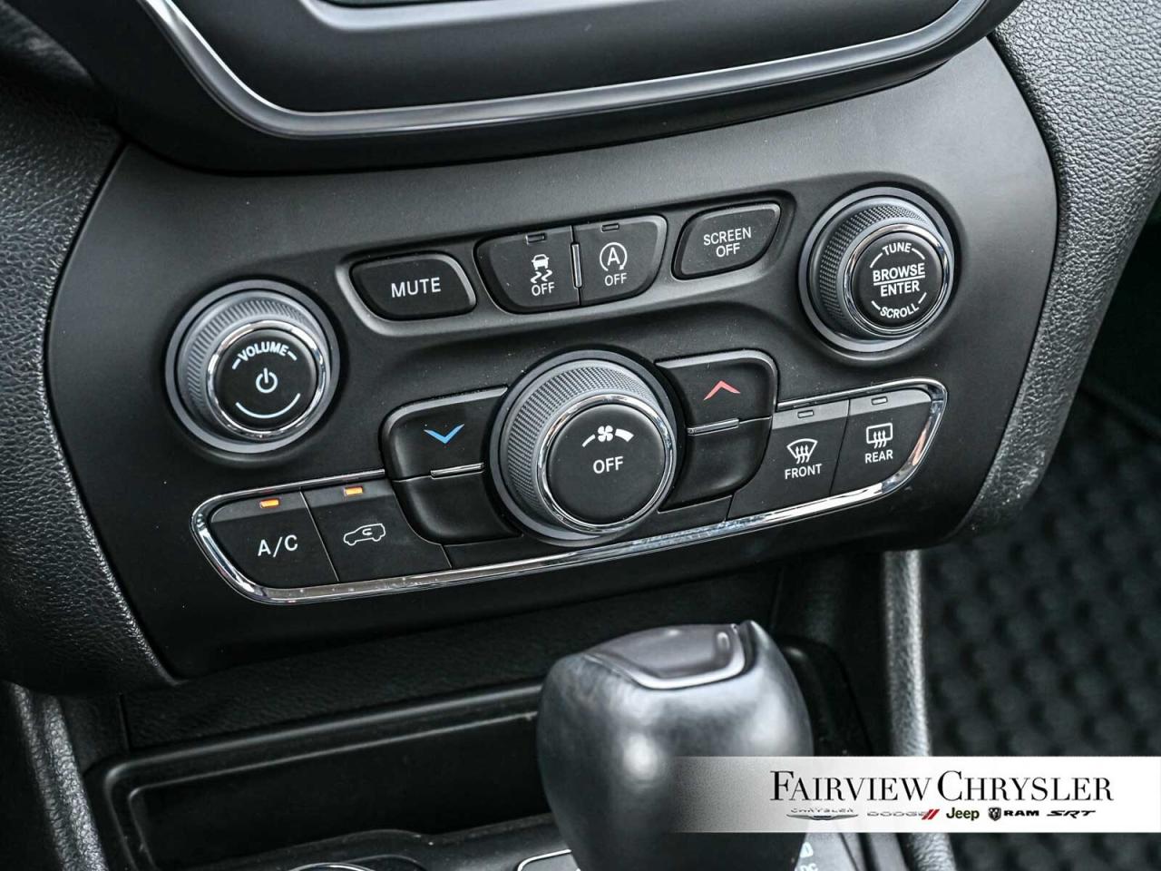 2022 Jeep Cherokee Sport  X   BLIND SPOT   LANE KEEP   CARPLAY   BACK Photo