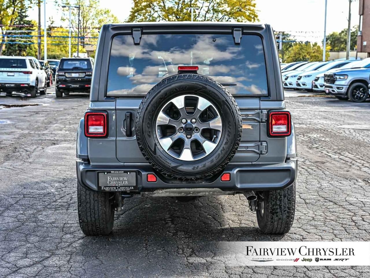 2021 Jeep WRANGLER UNLIMITED Sahara HEATED SEATS   CARPLAY   HEATED STEERING WH Photo4