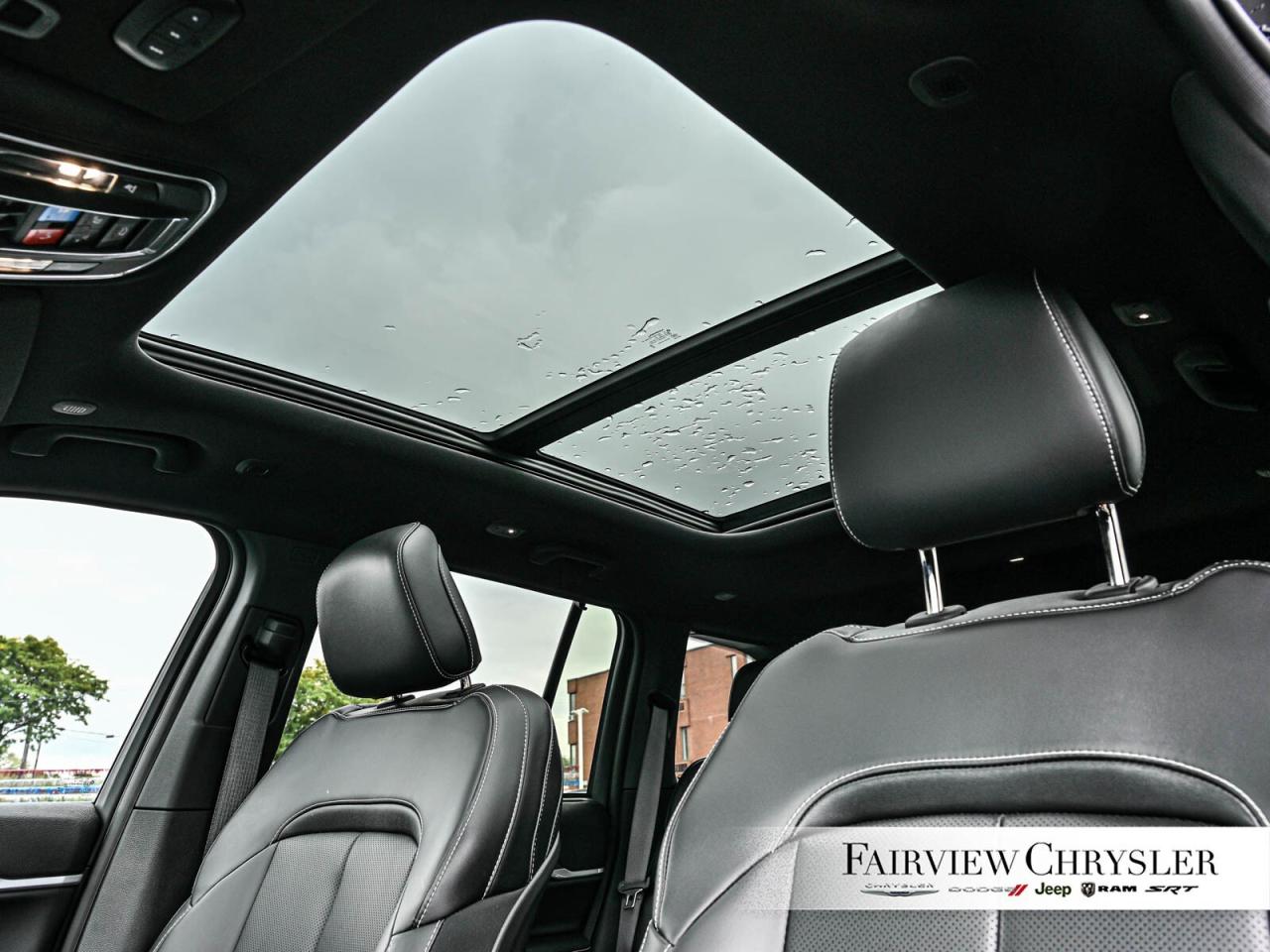 2024 Jeep Grand Cherokee Limited PANO ROOF   LEATHER   NAV   HEATED & COOLE Photo