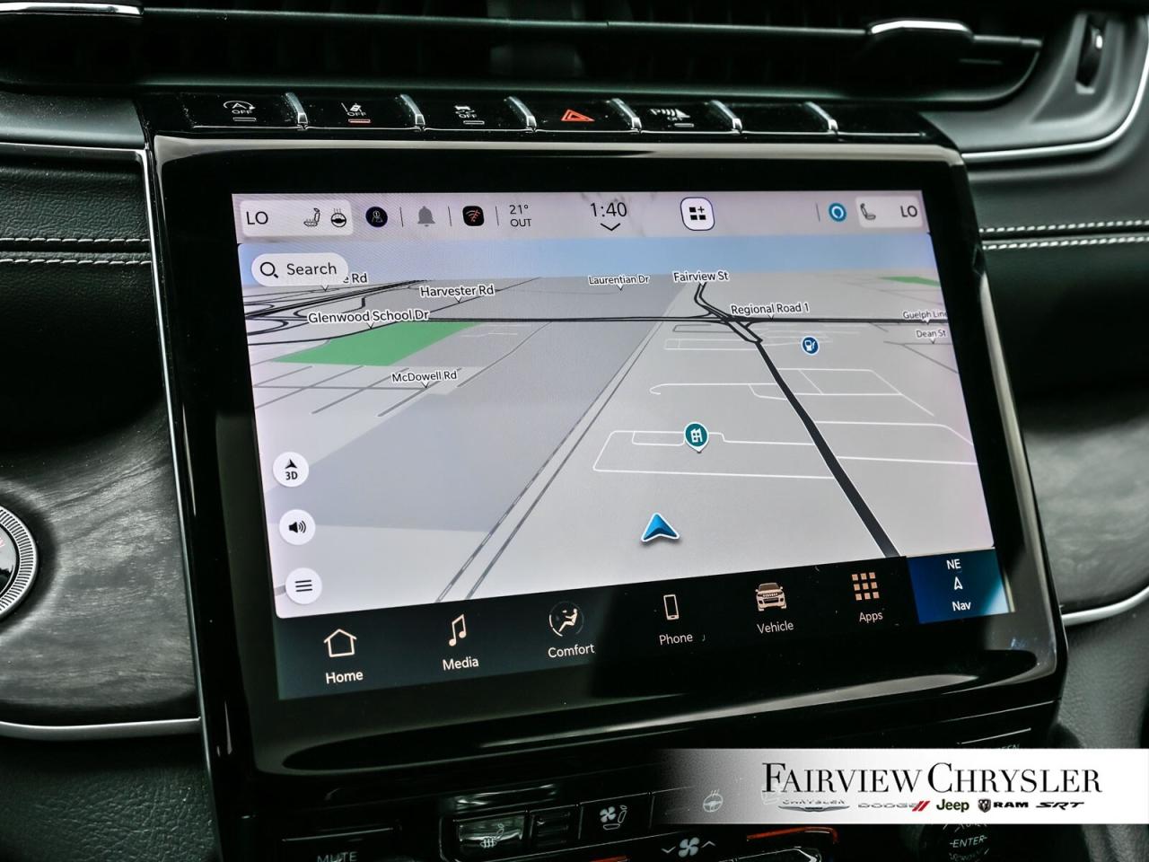 2024 Jeep Grand Cherokee Limited PANO ROOF   LEATHER   NAV   HEATED & COOLE Photo