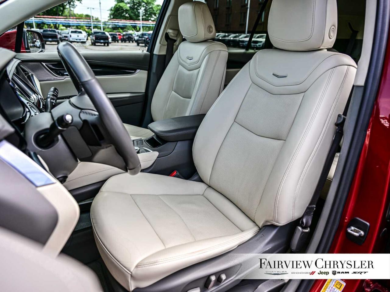 2021 Cadillac XT6 Premium Luxury 6 PASS   SUNROOF   LEATHER   NAV Photo