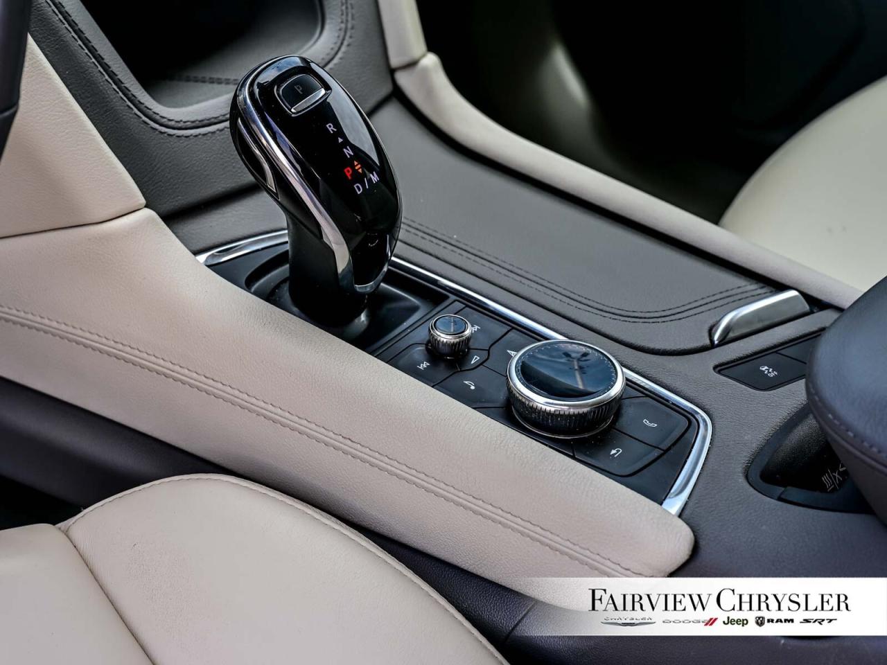 2021 Cadillac XT6 Premium Luxury 6 PASS   SUNROOF   LEATHER   NAV Photo