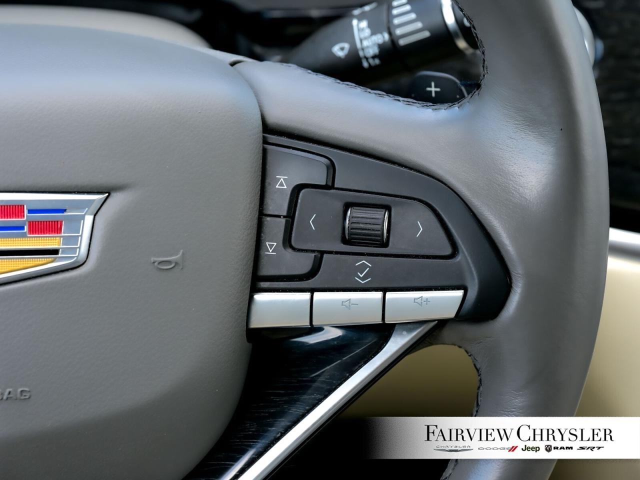 2021 Cadillac XT6 Premium Luxury 6 PASS   SUNROOF   LEATHER   NAV Photo