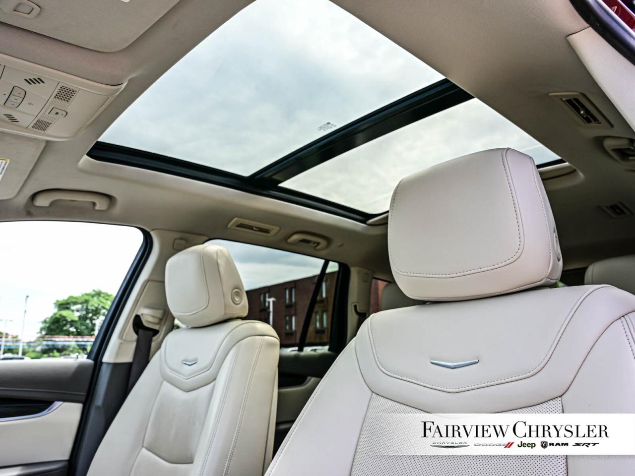 2021 Cadillac XT6 Premium Luxury 6 PASS   SUNROOF   LEATHER   NAV Photo