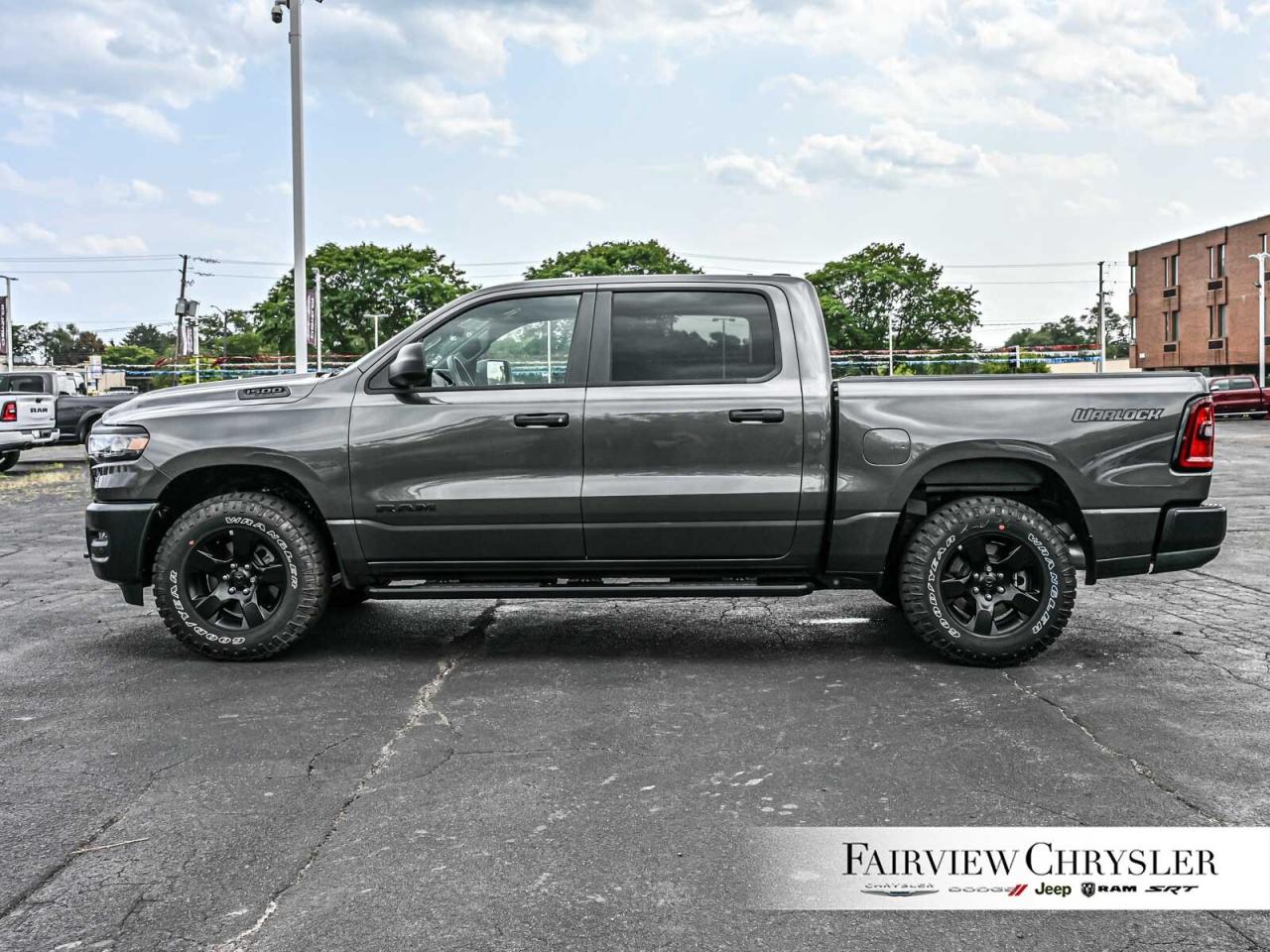 2025 RAM 1500 Tradesman WARLOCK   CARPLAY   SIDE STEPS   TRAILER Photo2