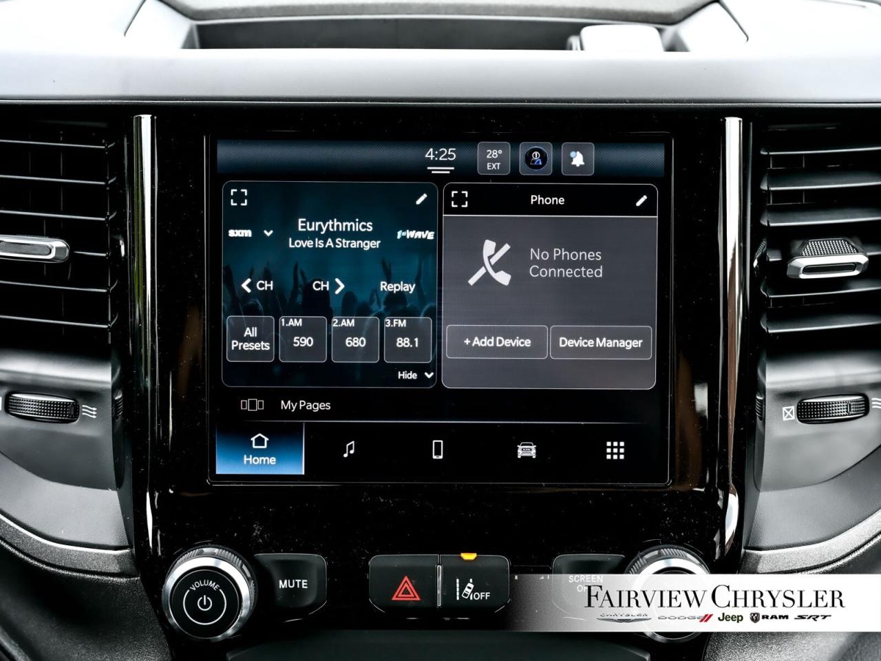 2025 RAM 1500 Tradesman WARLOCK   CARPLAY   SIDE STEPS   TRAILER Photo