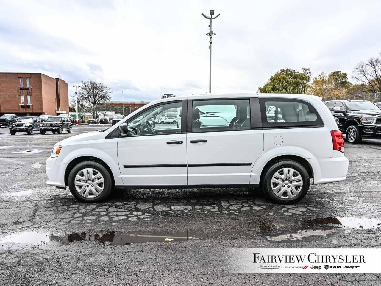 2017 Dodge Grand Caravan CVP/SXT 3RD ROW STO N GO   FULLY CERTIFIED   AM/FM Photo