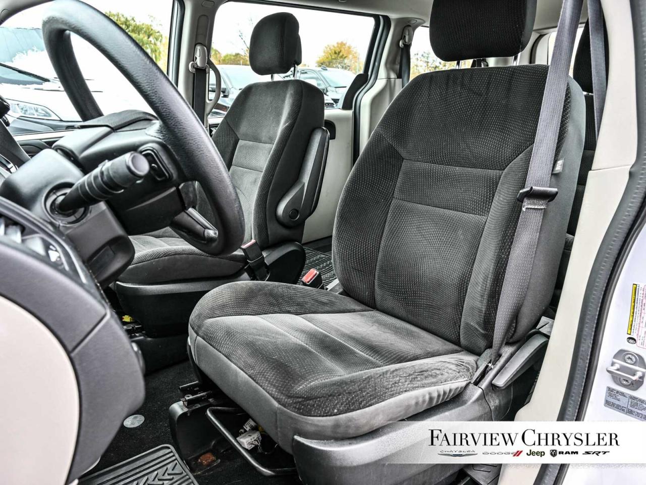 2017 Dodge Grand Caravan CVP/SXT 3RD ROW STO N GO   FULLY CERTIFIED   AM/FM Photo