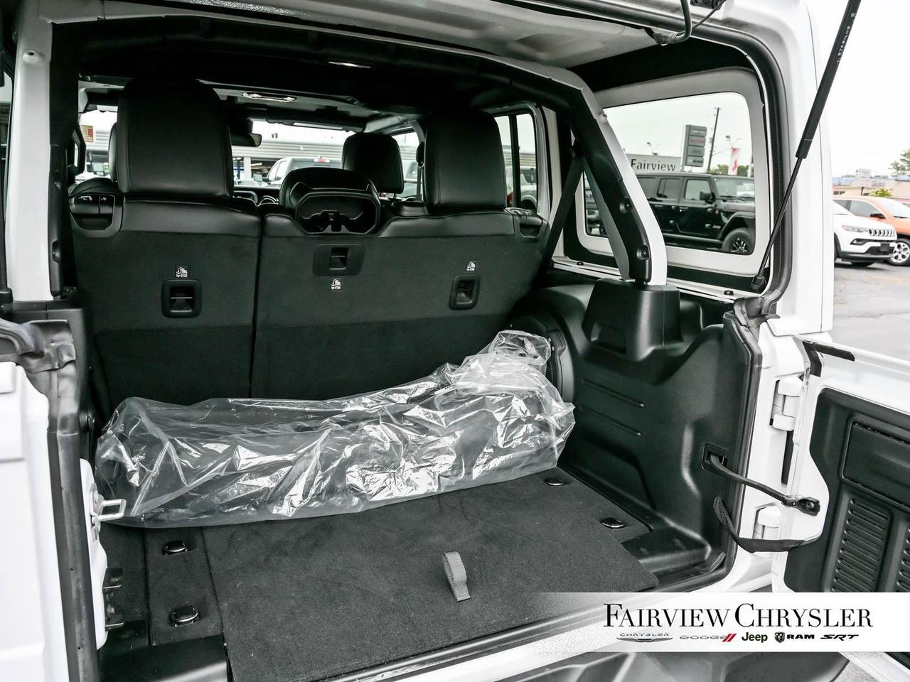 2023 Jeep Wrangler Sahara HEATED SEATS   LEATHER   BLIND SPOT   SAFET Photo